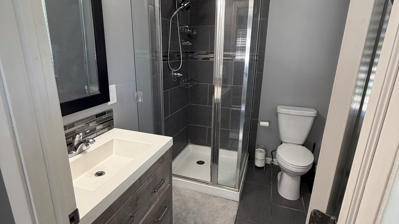 Photo of Bathroom in Elsmere
