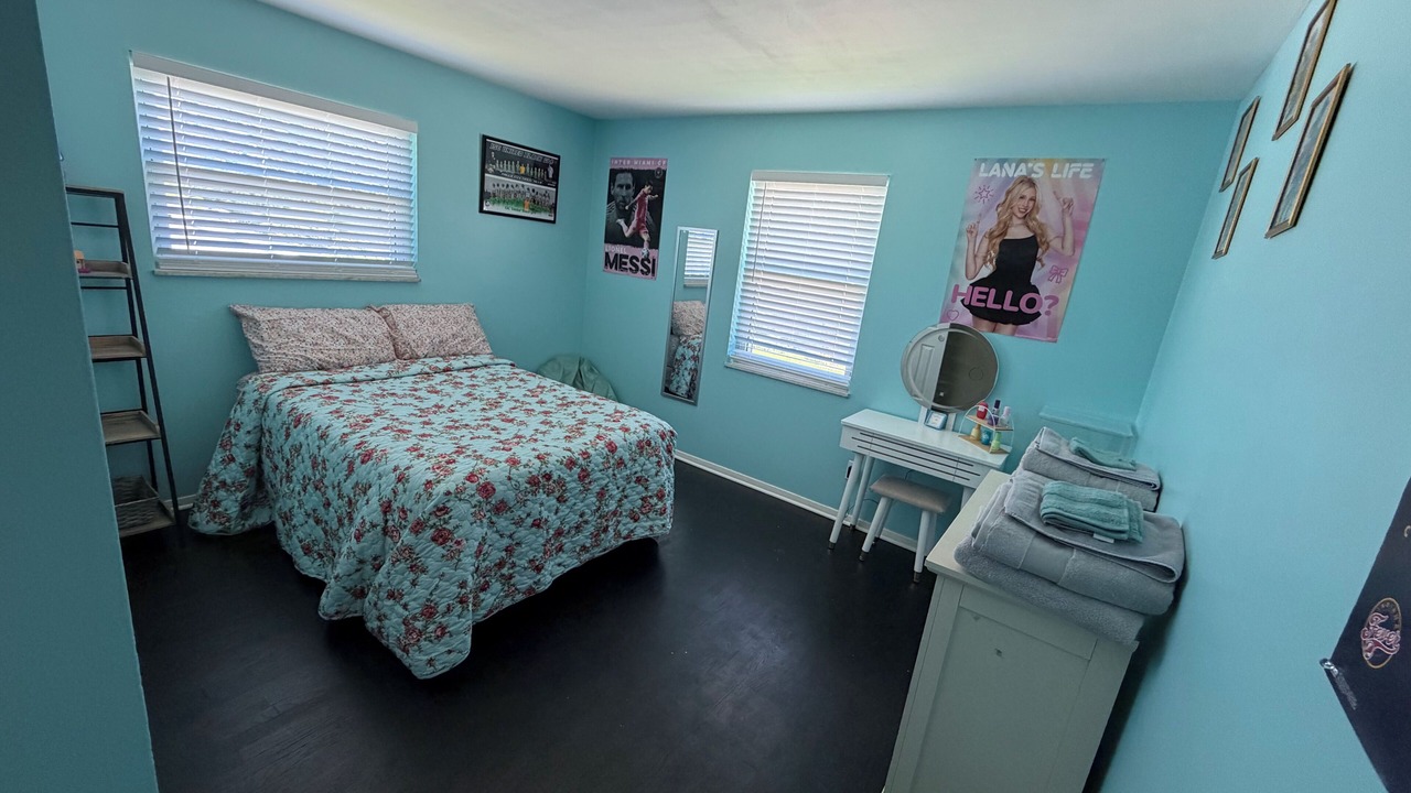 Photo of Bedroom in Elsmere