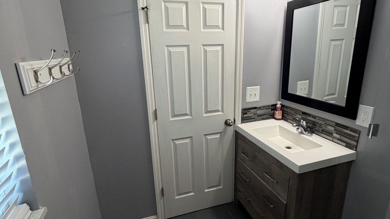Photo of Bathroom in Elsmere
