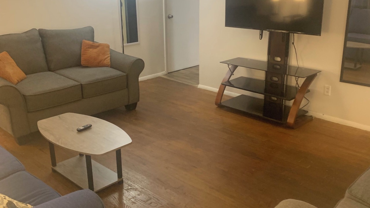 Photo of Livingroom in Parkdale