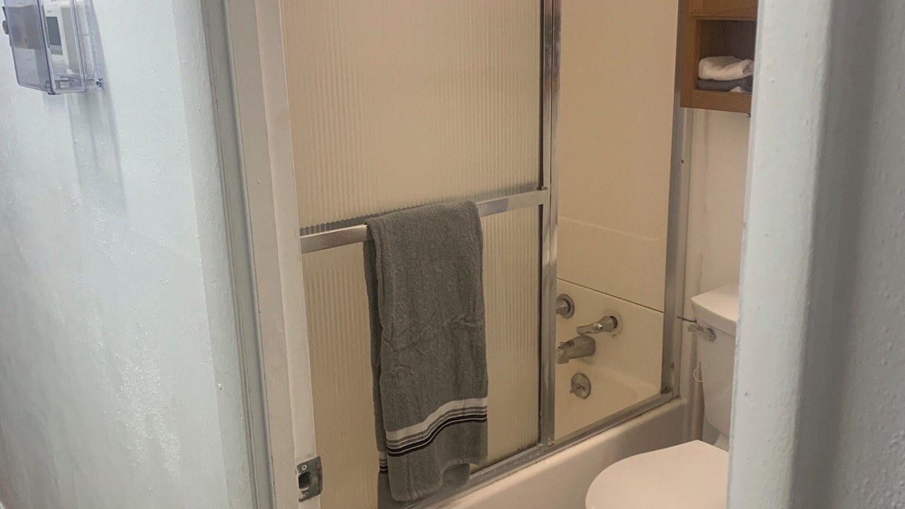 Photo of Bathroom in Parkdale