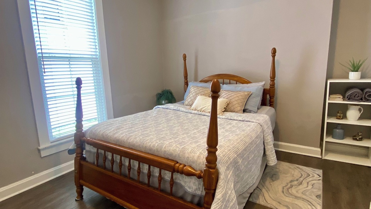 Photo of Bedroom in Owensboro