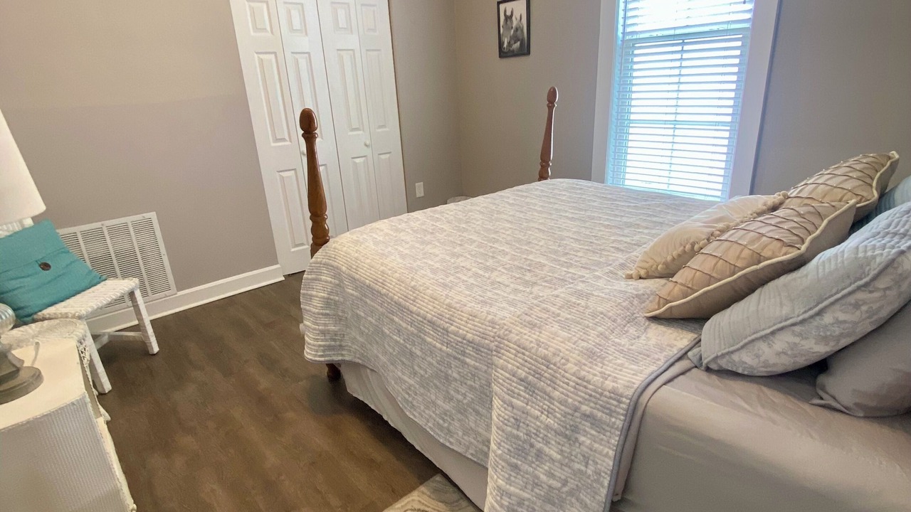 Photo of Bedroom in Owensboro