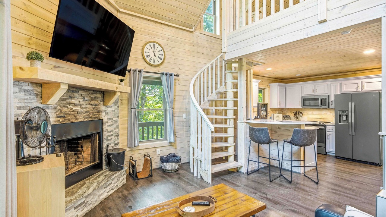 Photo of Livingroom in Cleveland