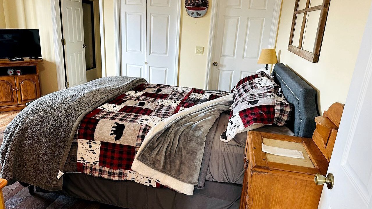 Photo of Bedroom in Santeetlah