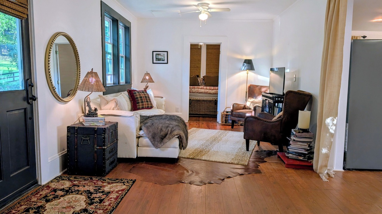 Photo of Livingroom in Lakemont