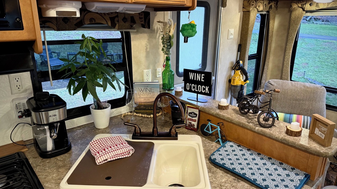 Photo of Kitchen in Burnt Chimney