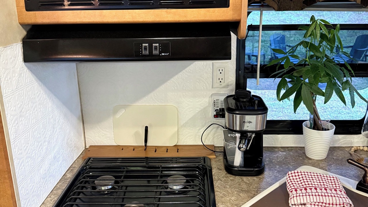 Photo of Kitchen in Burnt Chimney