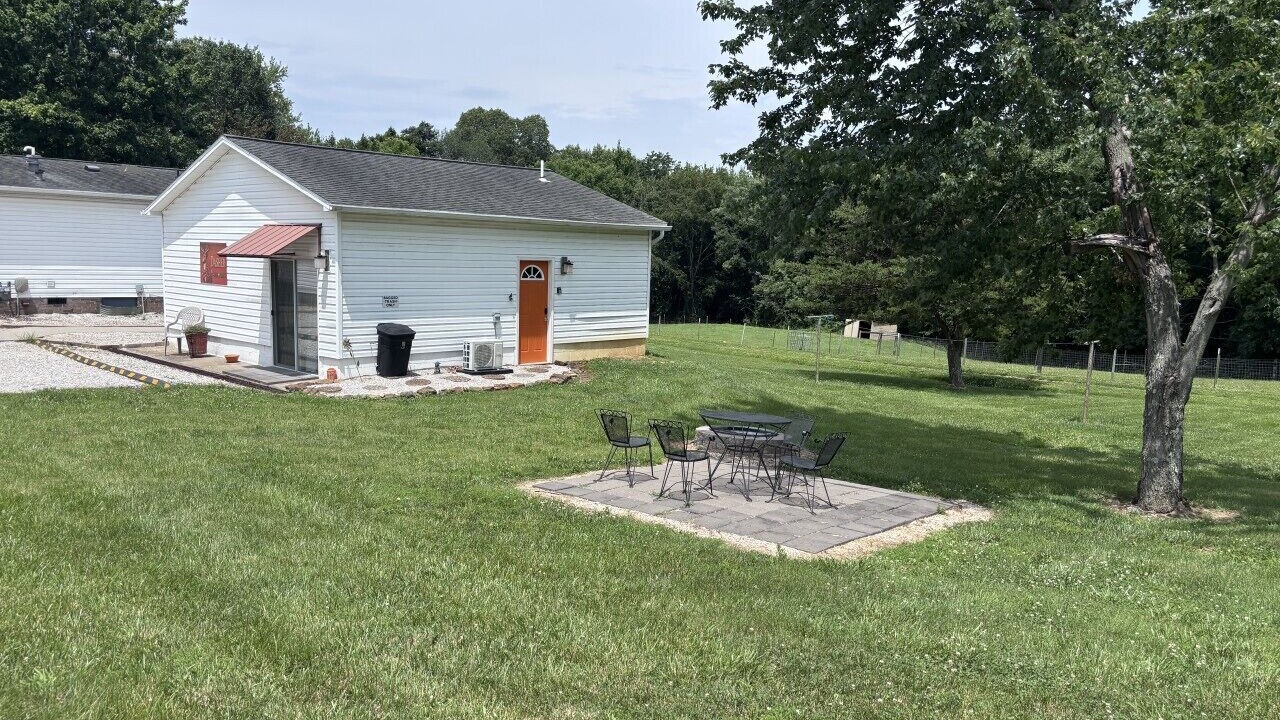 Photo of Outdoor in Mariah Hill