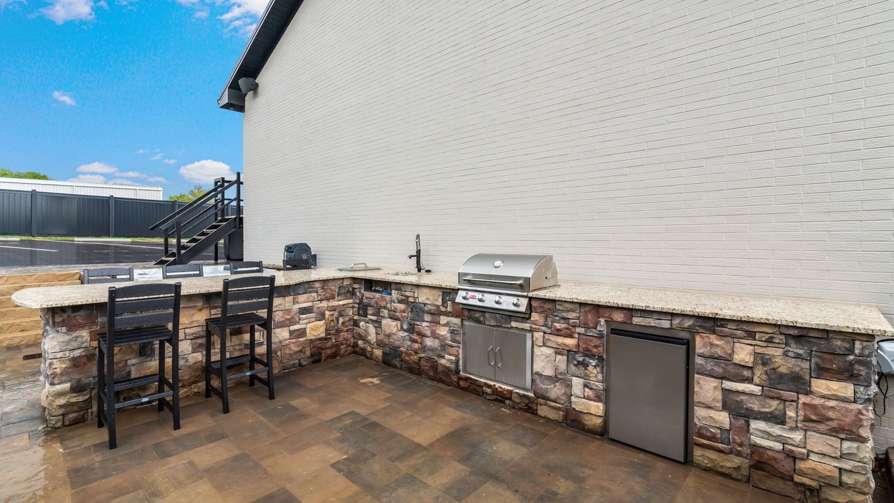 Photo of Patio Balcony in La Follette