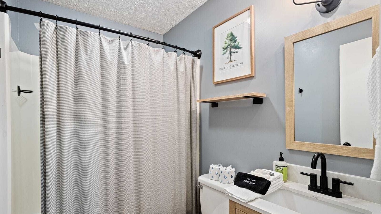 Photo of Bathroom in Beech Mountain