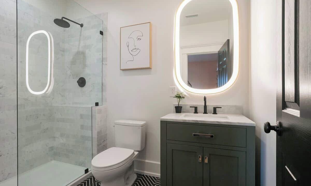 Photo of Bathroom in Historic Edgefield