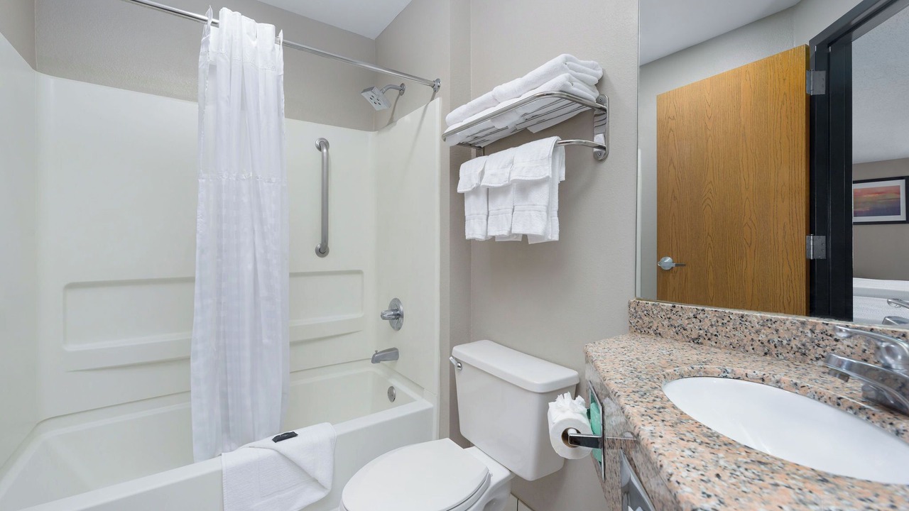 Photo of Bathroom in Graysville