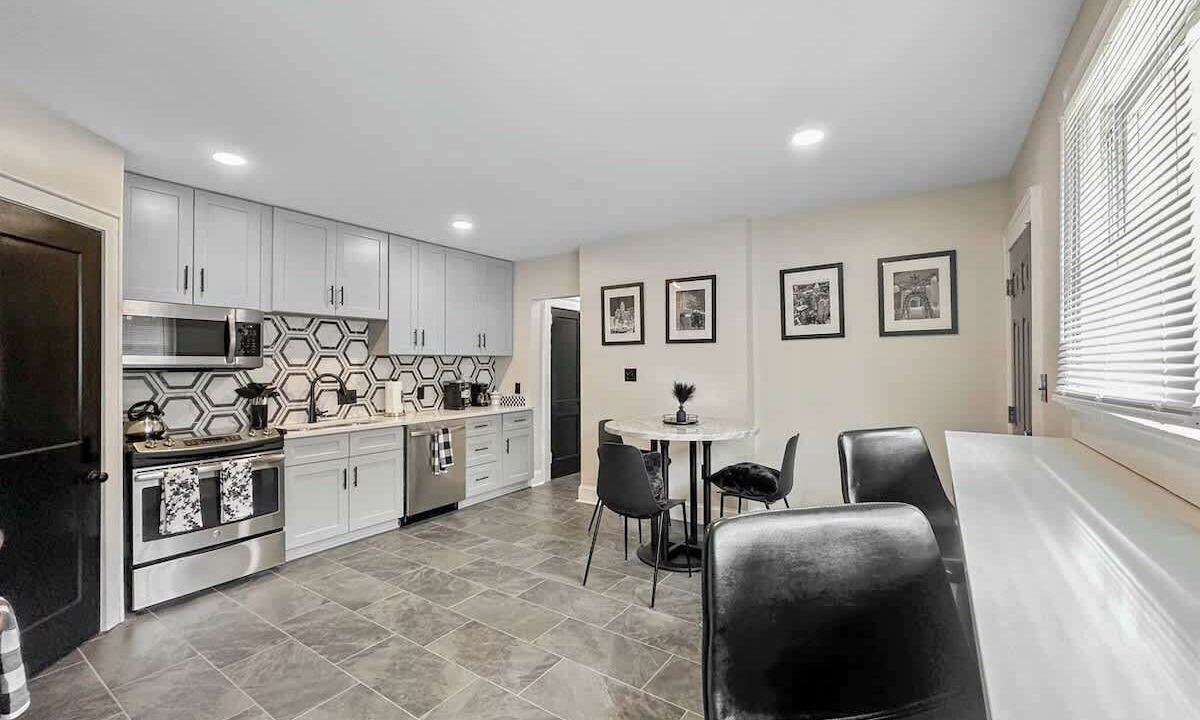 Photo of Kitchen in Enderly Park