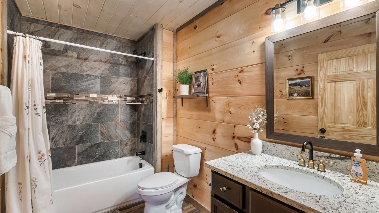 Photo of Bathroom in Sevierville