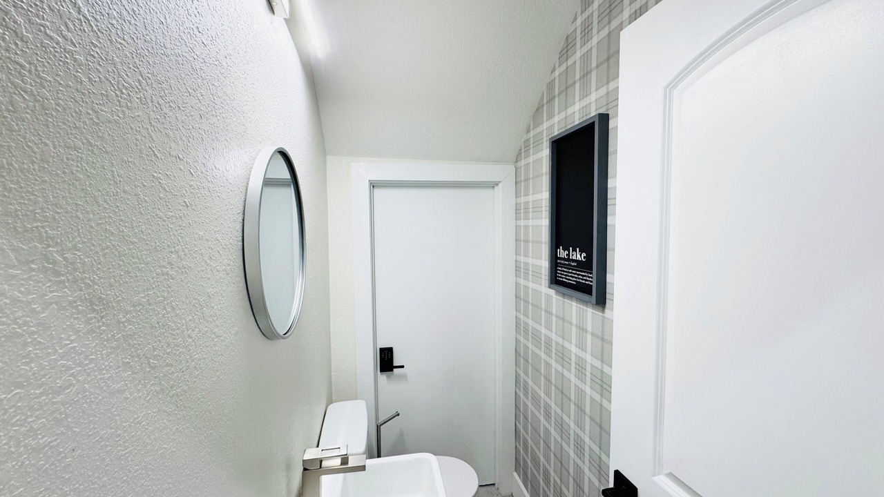 Photo of Bathroom in La Follette