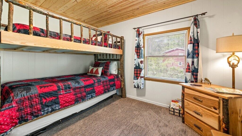 Photo of Bedroom in Maggie Valley