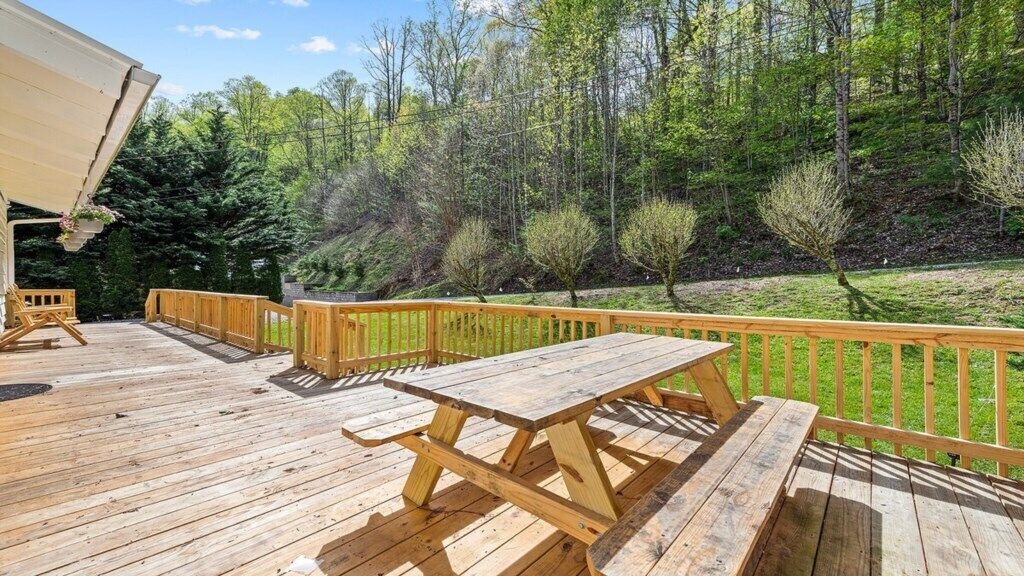 Photo of Outdoor in Maggie Valley