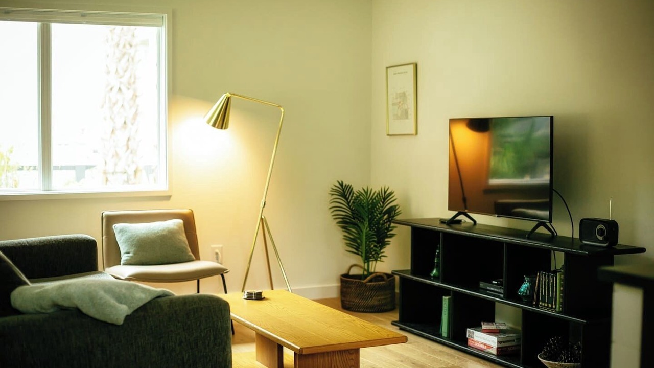 Photo of Livingroom in Summerville Historic District
