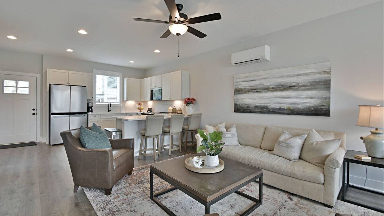 Photo of Livingroom in Knoxville