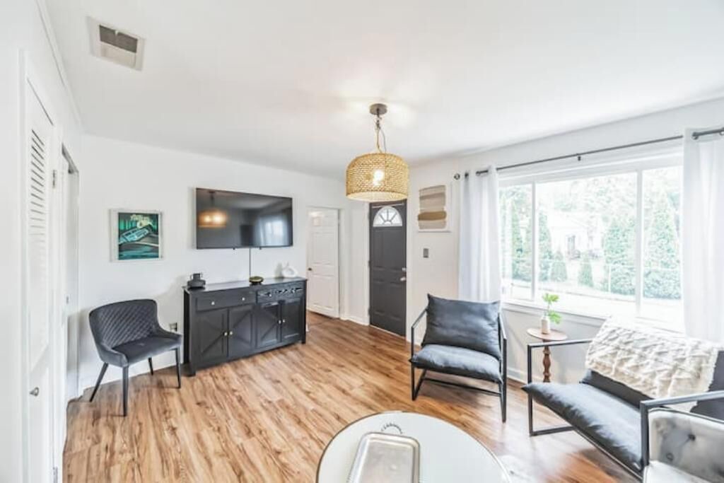 Photo of Livingroom in Mason