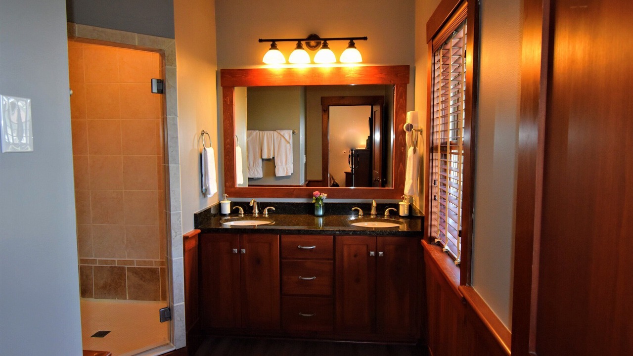 Photo of Bathroom in Edray