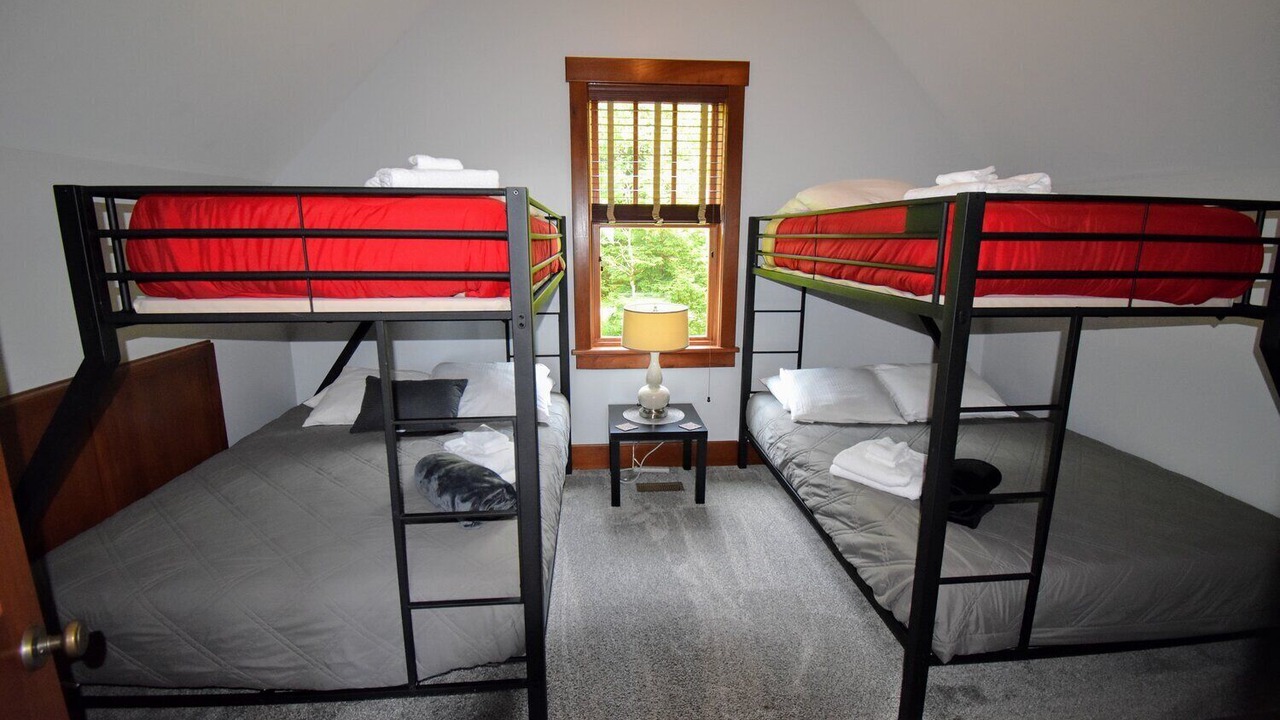Photo of Bedroom in Edray