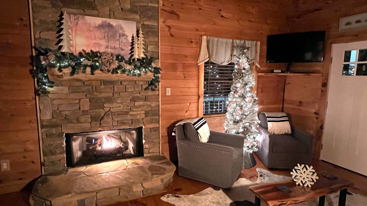 Photo of Livingroom in Foxfire Estates