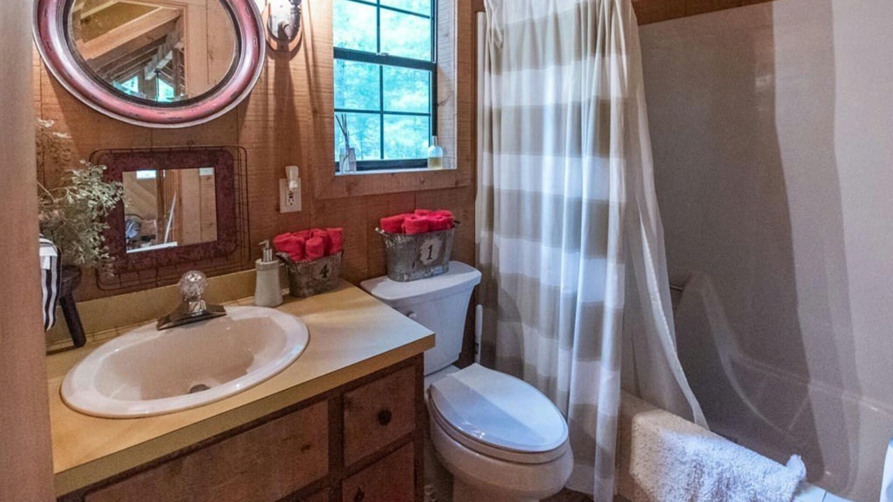 Photo of Bathroom in Highlands