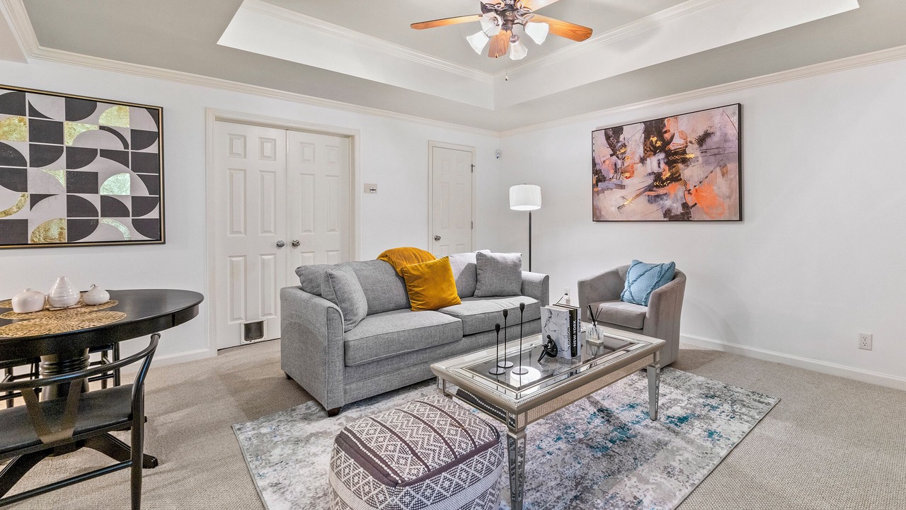 Photo of Livingroom in Northlake