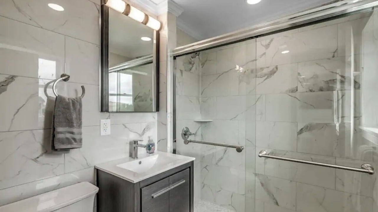 Photo of Bathroom in Ash
