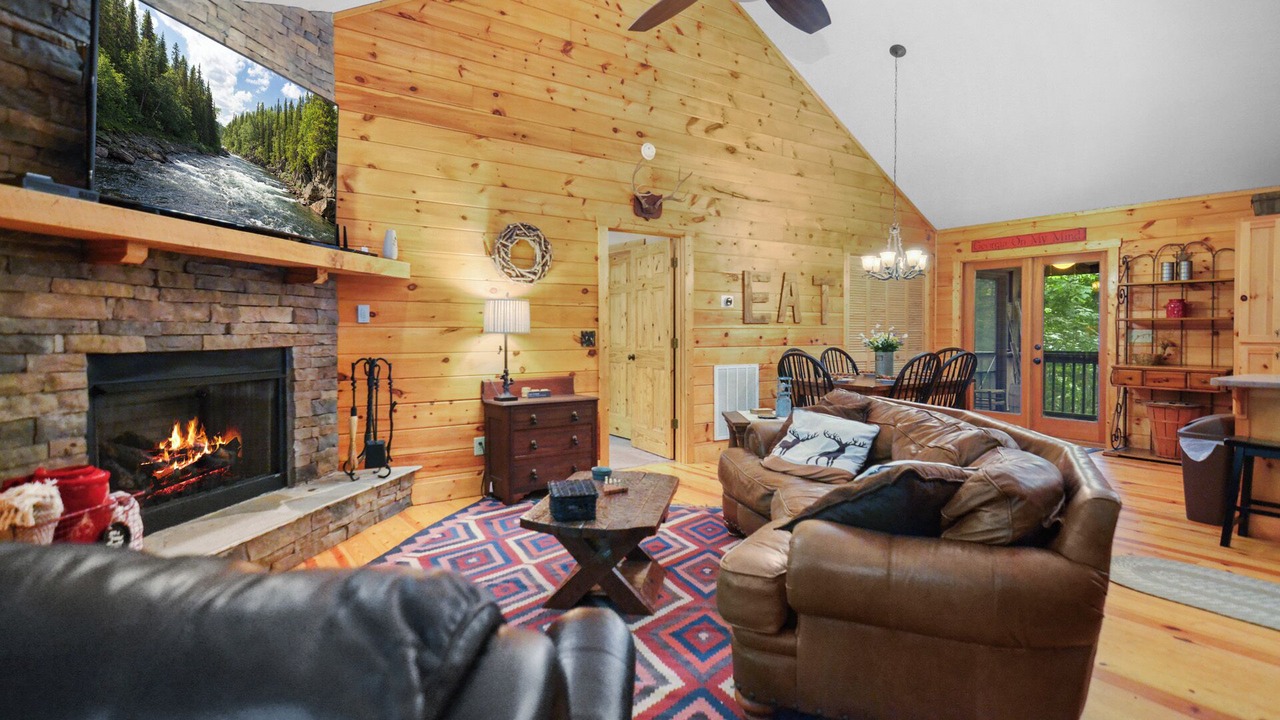 Photo of Livingroom in Ellijay