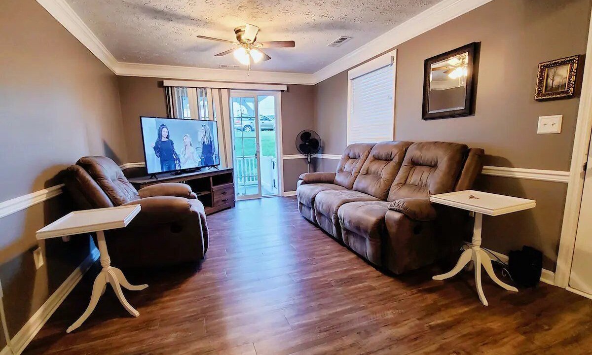 Photo of Livingroom in Lexington