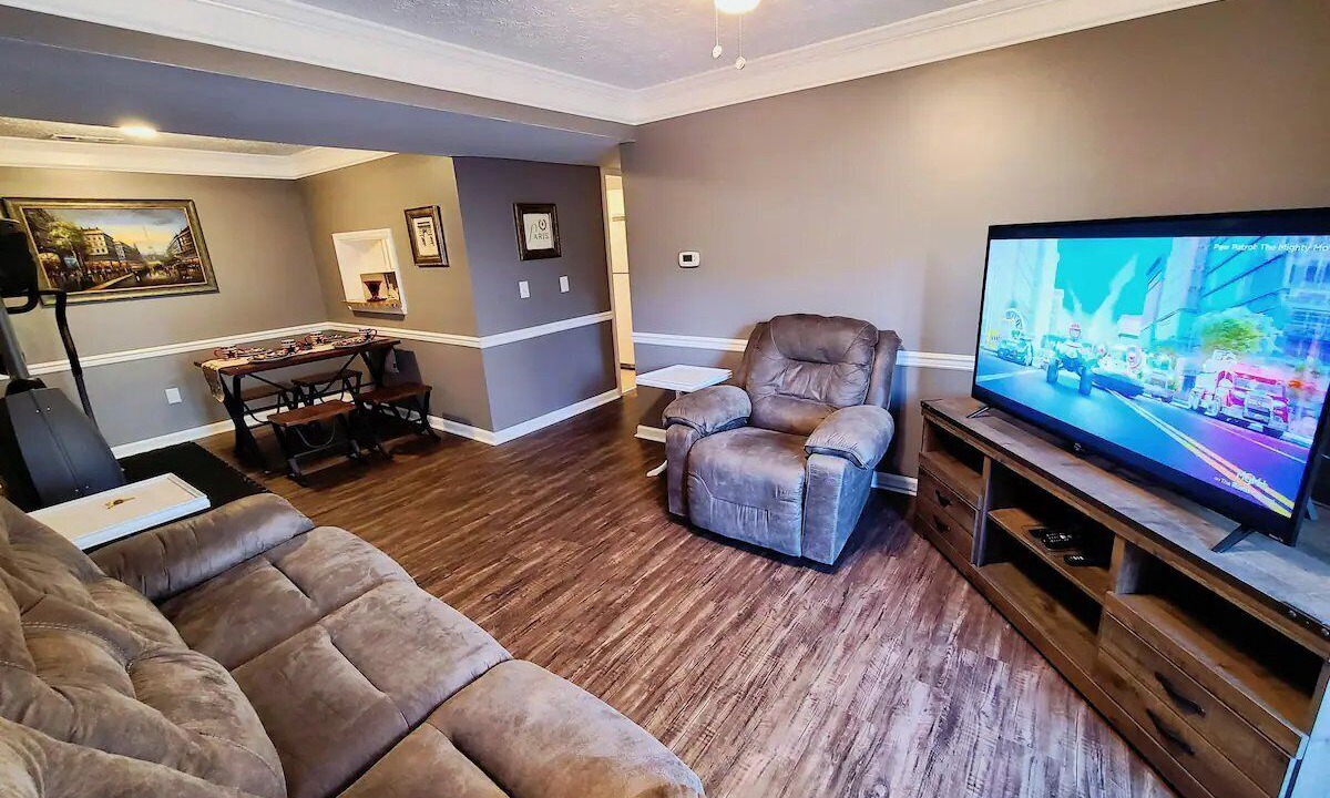 Photo of Livingroom in Lexington