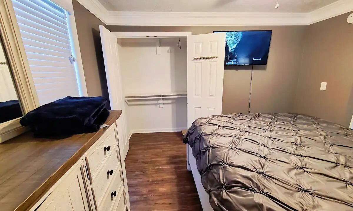 Photo of Bedroom in Lexington