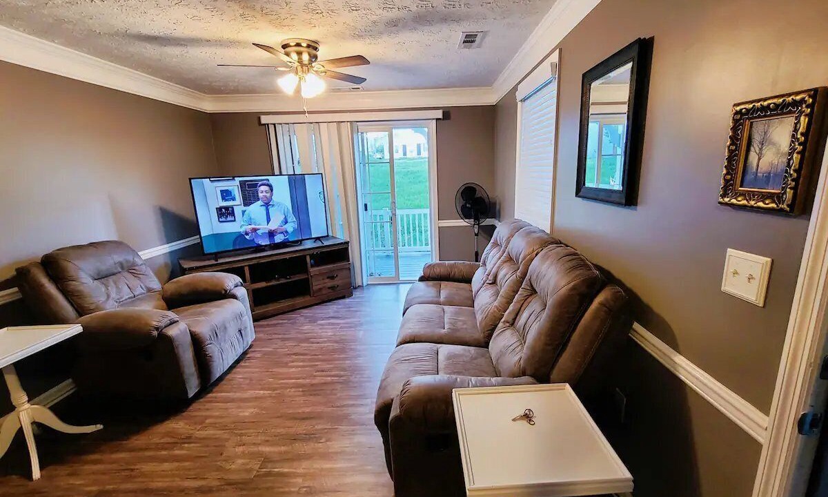 Photo of Livingroom in Lexington