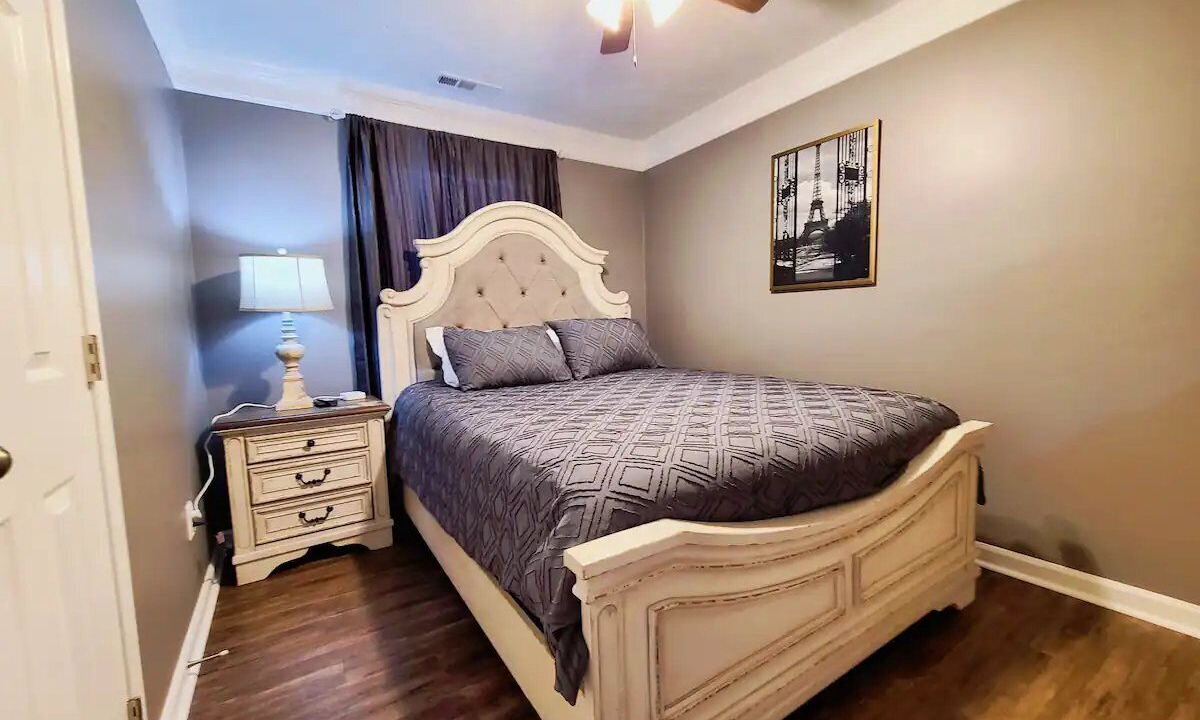 Photo of Bedroom in Lexington
