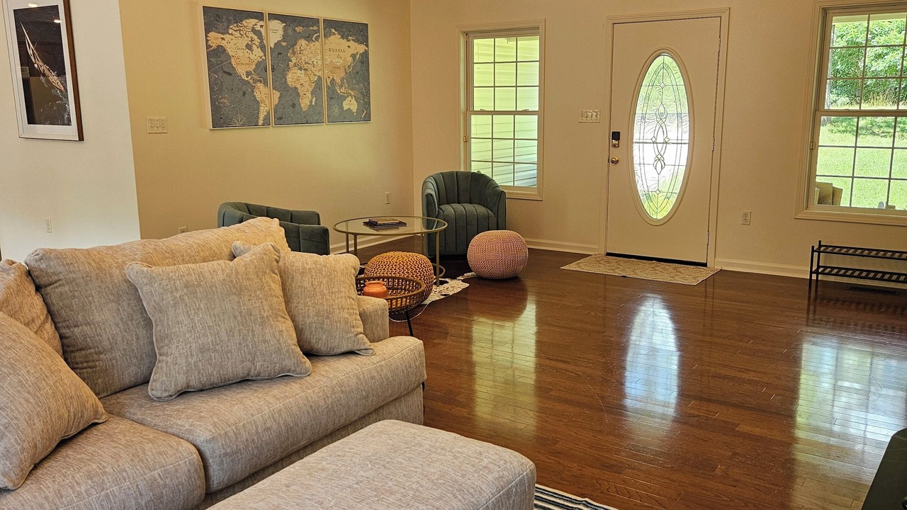 Photo of Livingroom in Gilbertsville