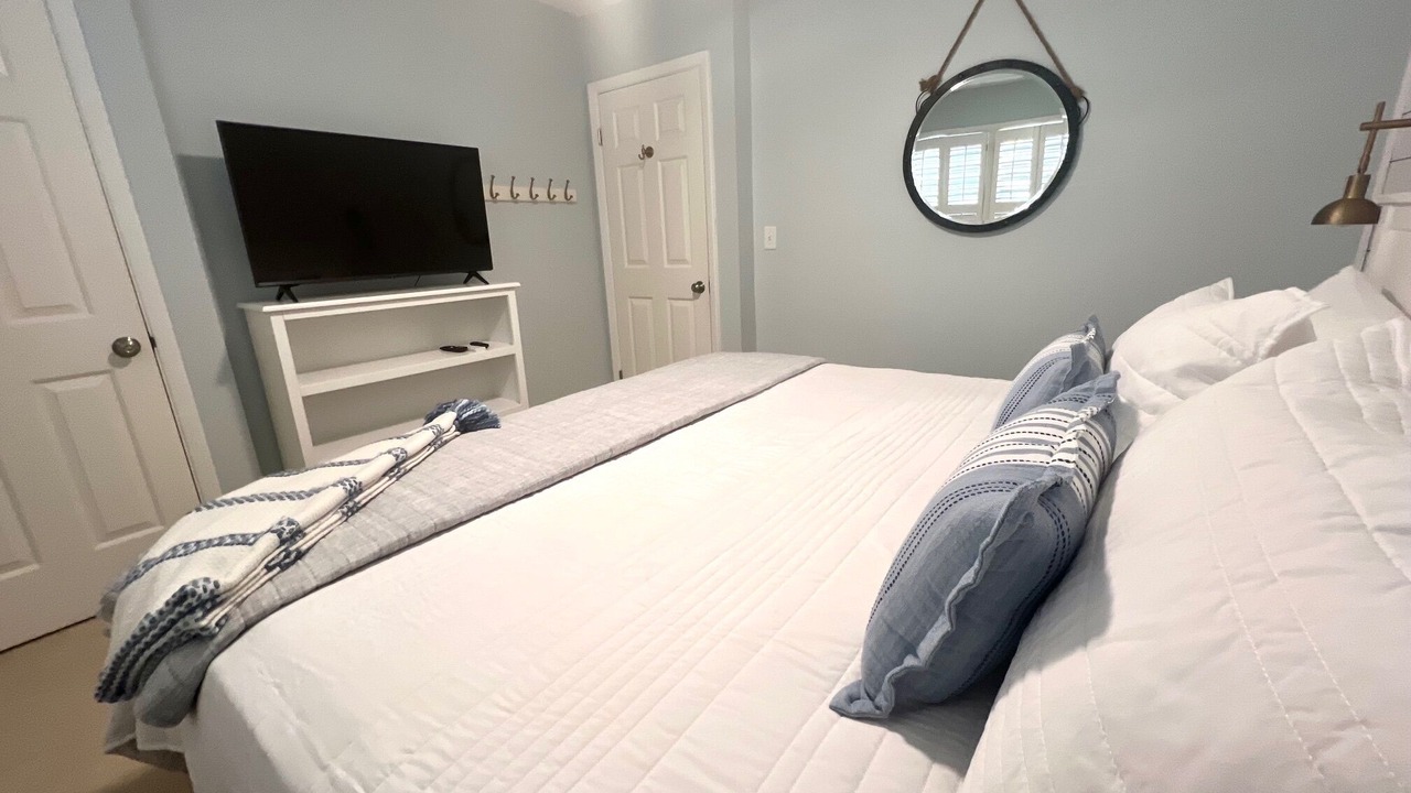 Photo of Bedroom in Tarpon Pond