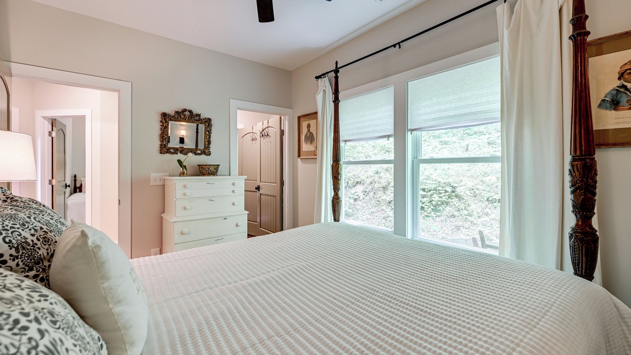 Photo of Bedroom in Highlands