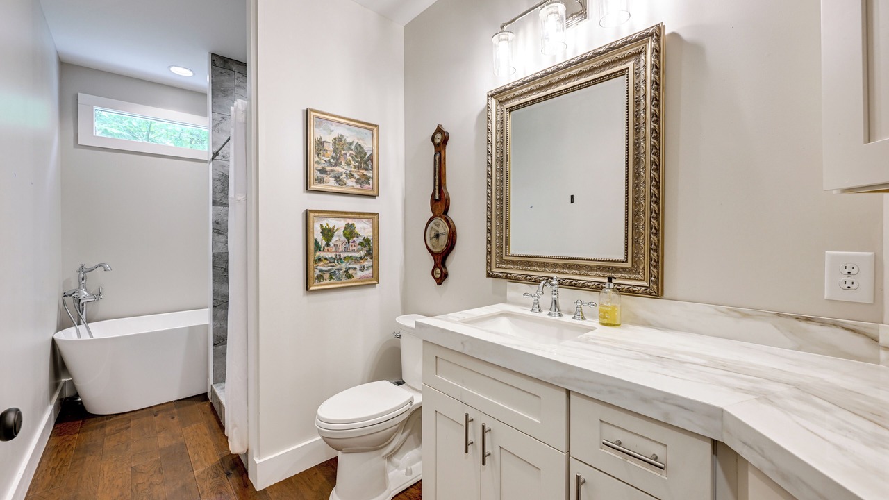 Photo of Bathroom in Highlands