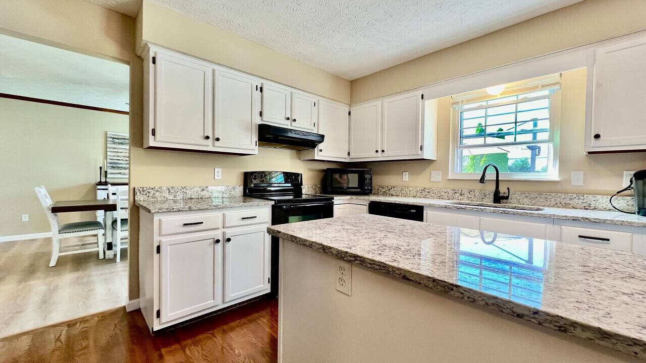 Photo of Kitchen in Lindenwald