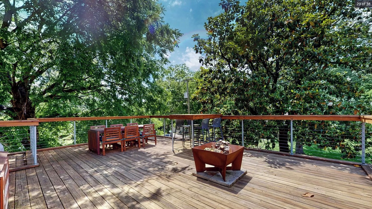 Photo of Outdoor in East Hill