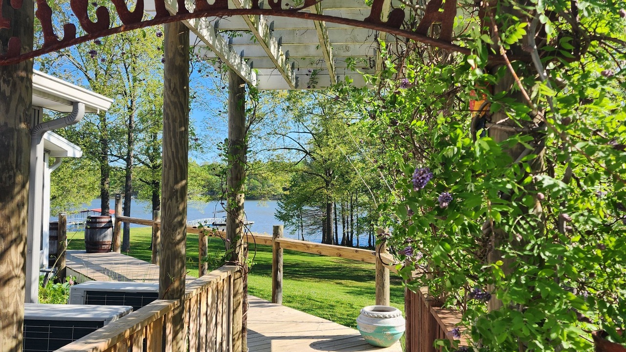 Photo of Outdoor in Benton