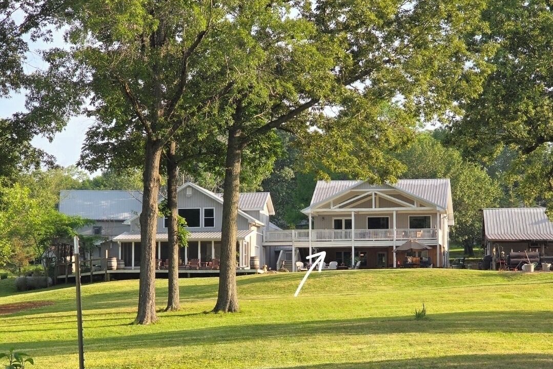 Photo of Others in Benton