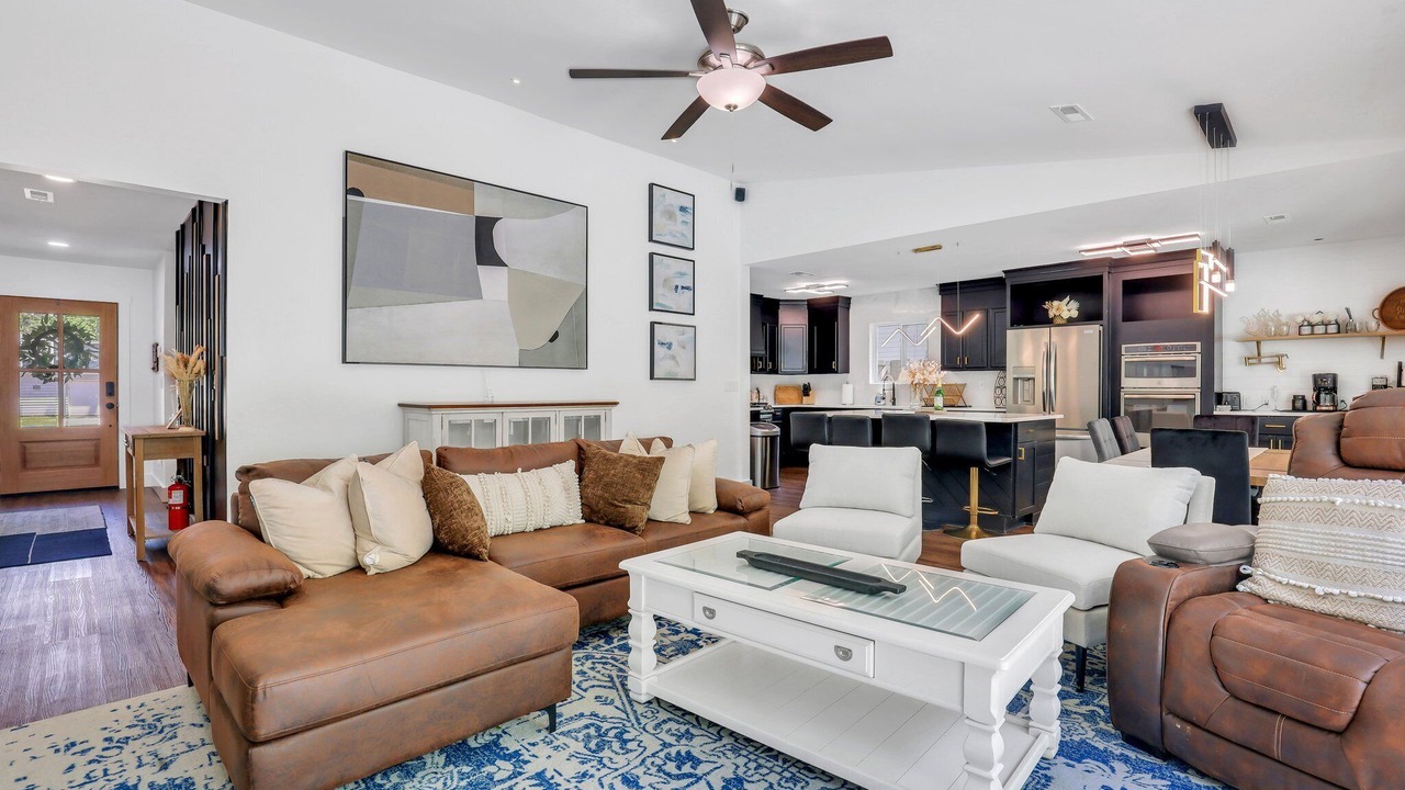 Photo of Livingroom in North Charleston