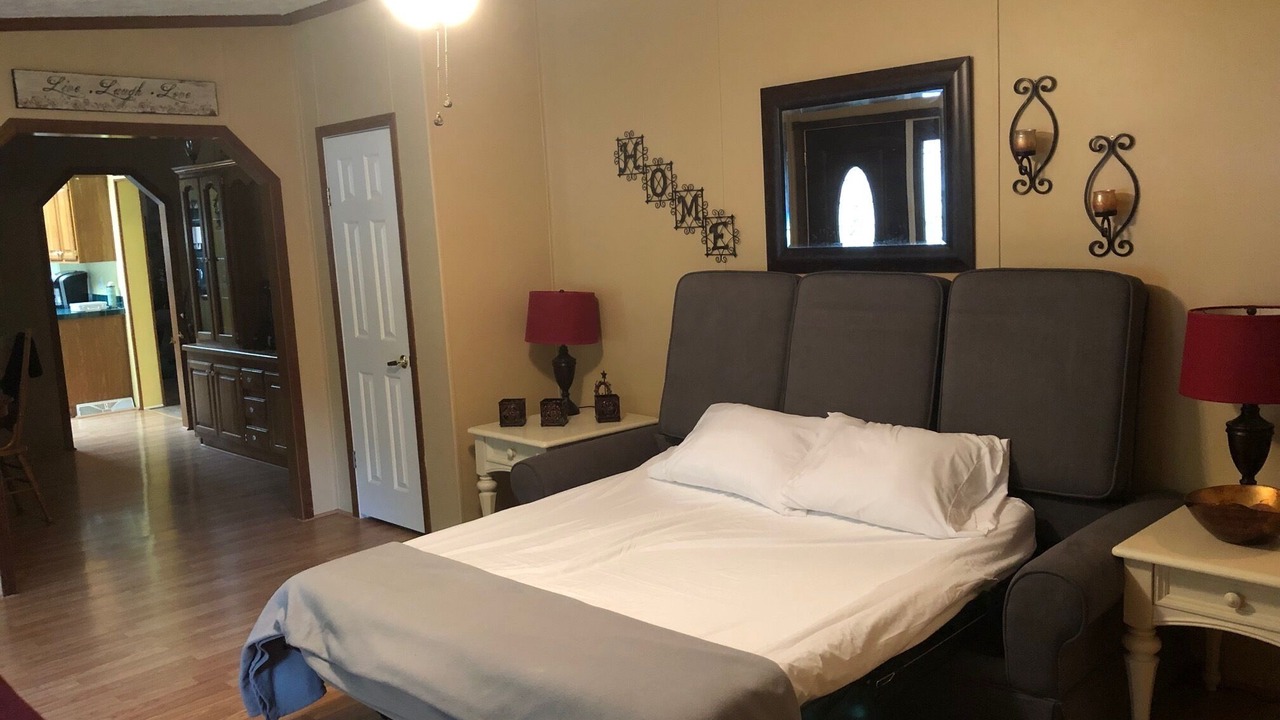 Photo of Bedroom in Meador