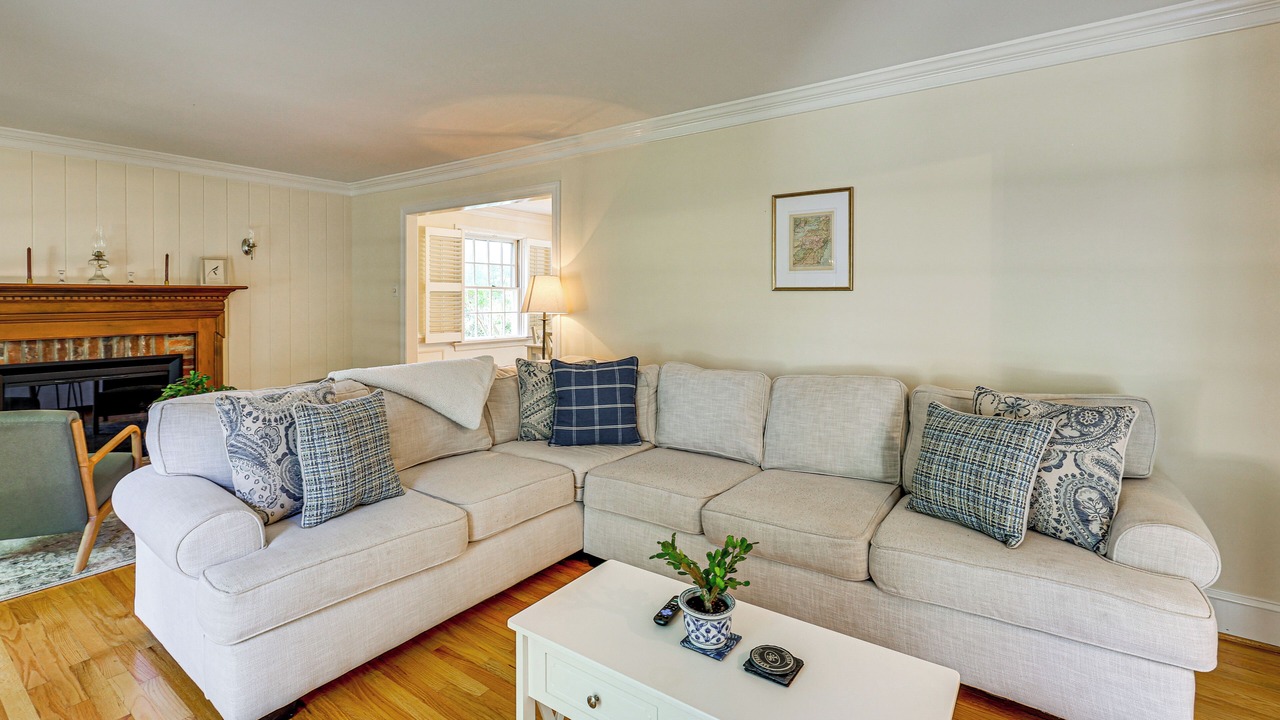 Photo of Livingroom in North Chesterfield