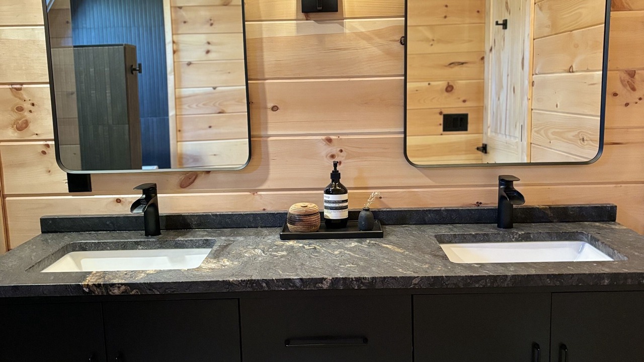 Photo of Bathroom in Ellijay
