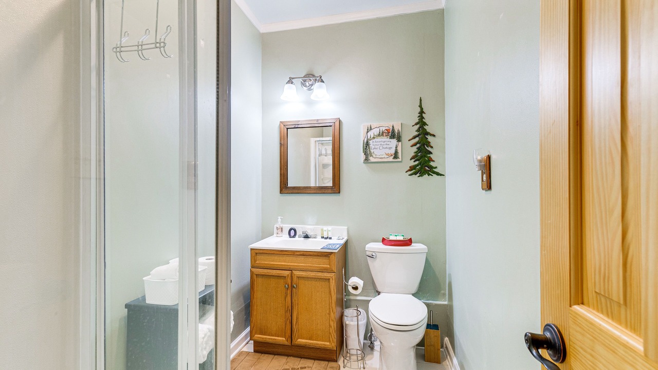 Photo of Bathroom in Hiawassee